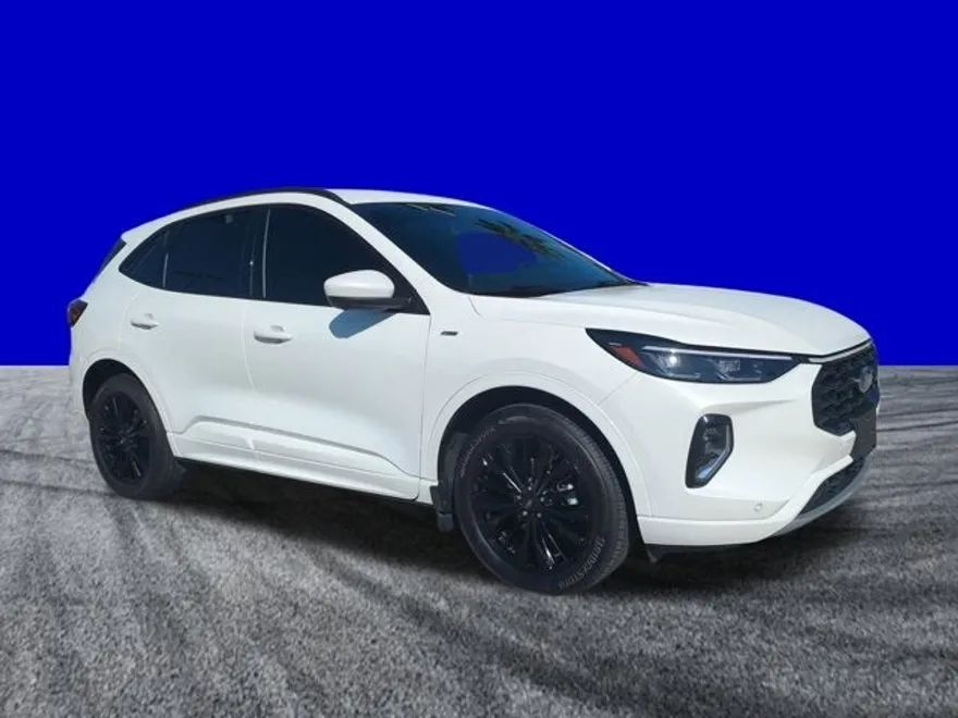 2023 Ford Escape ST-Line Elite photo 1
