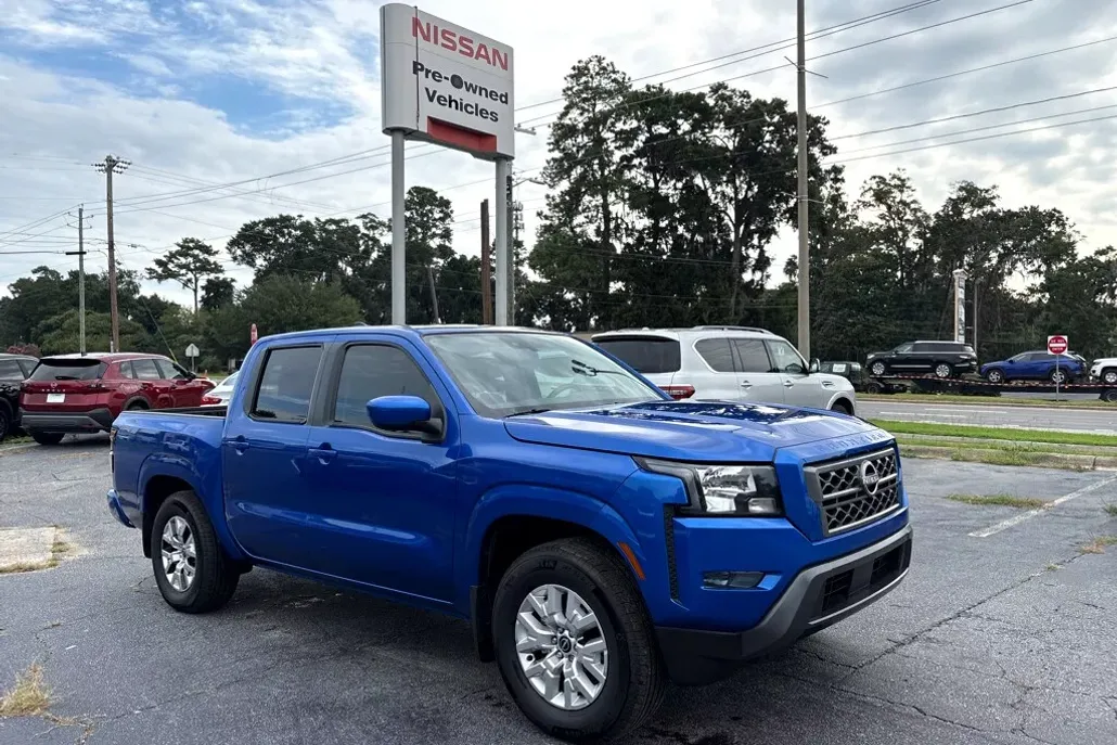 2024 Nissan Frontier Crew Cab SV photo 1