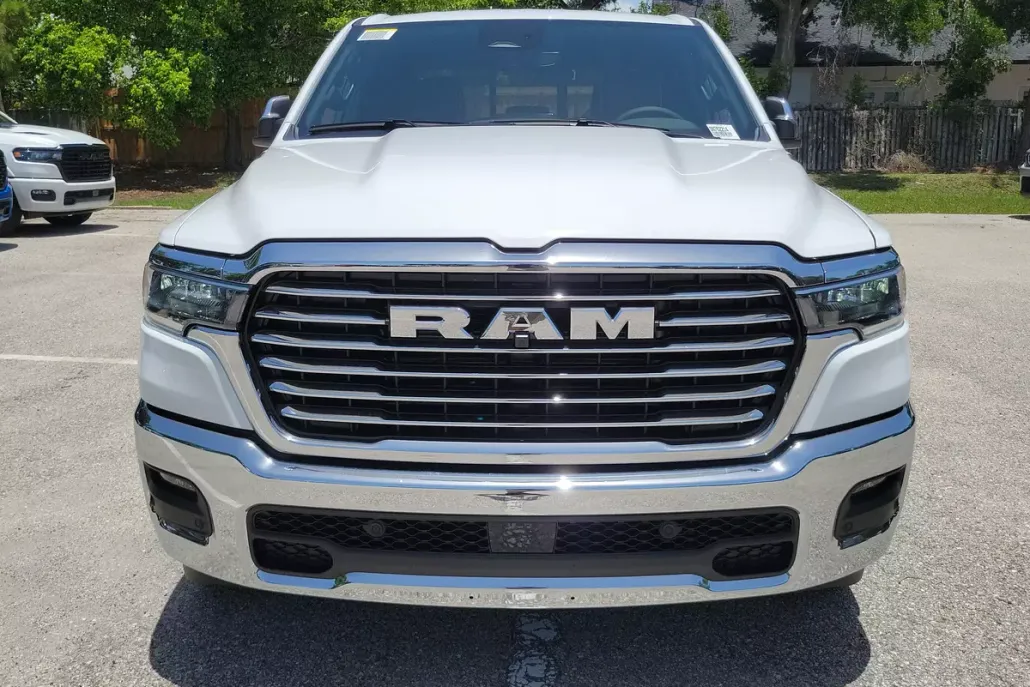 2025 Ram 1500 Laramie photo 1