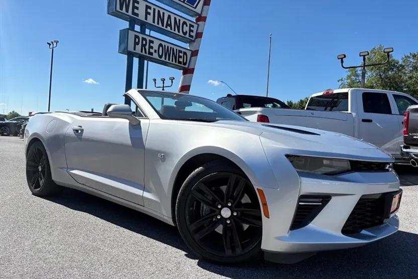 2016 Chevrolet Camaro SS photo 1
