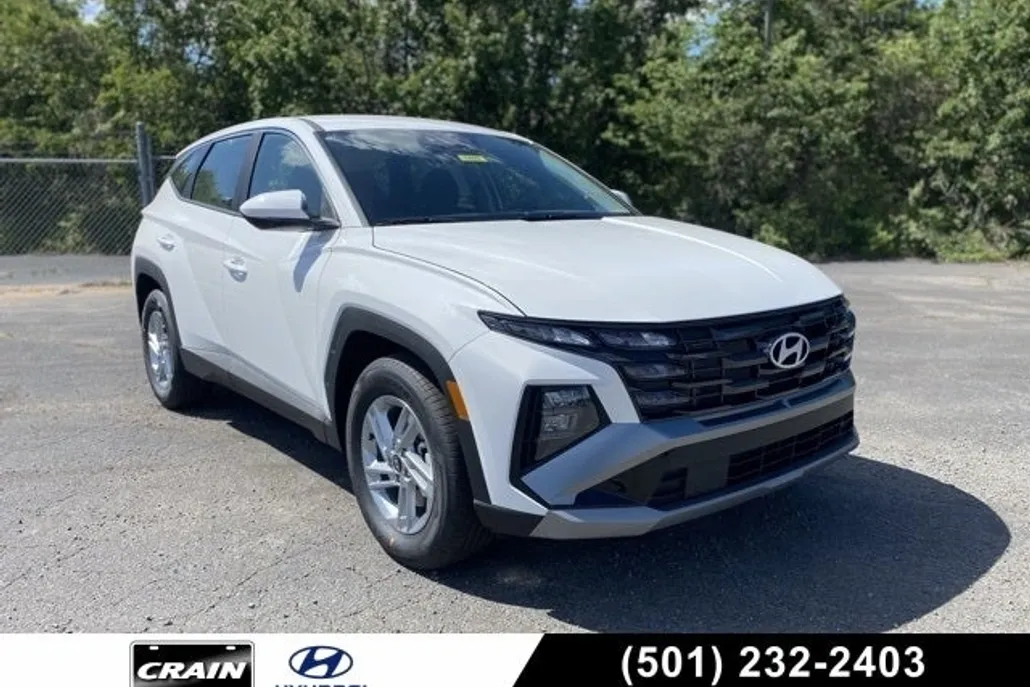 2025 Hyundai Tucson SE photo 1