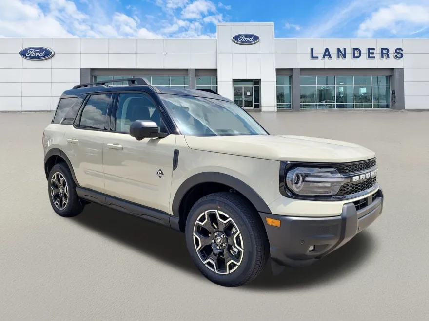 2025 Ford Bronco Sport Outer Banks photo 1