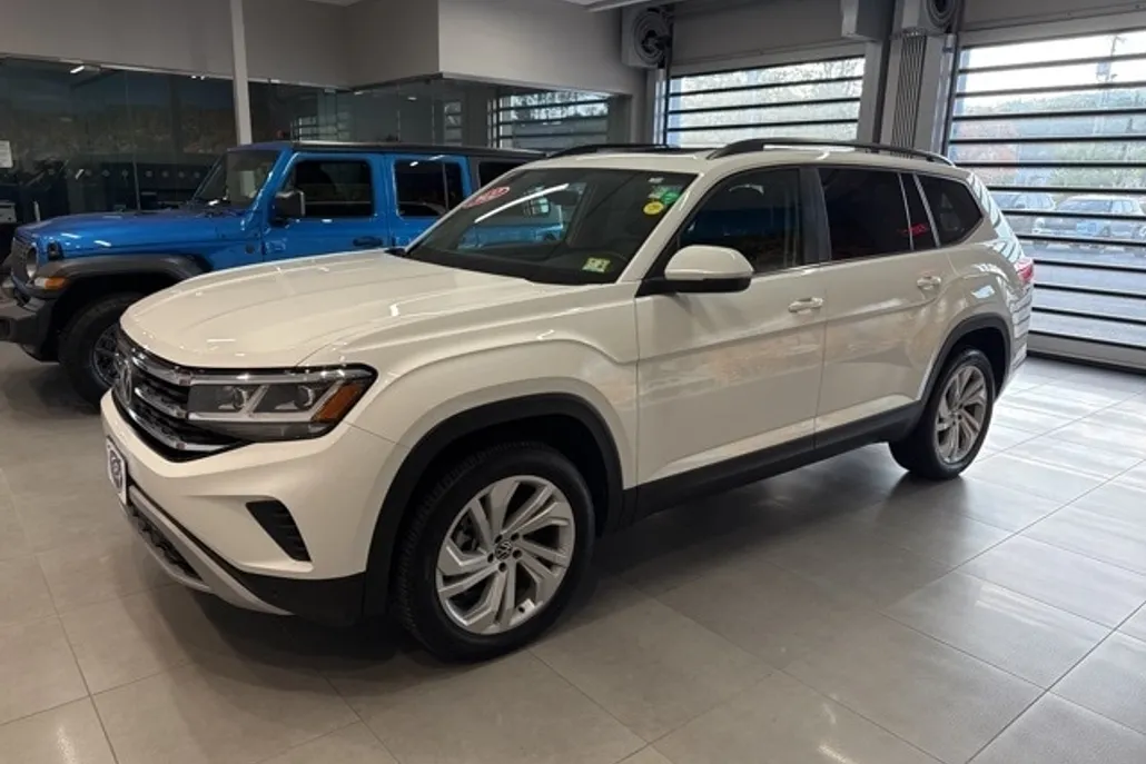 2022 Volkswagen Atlas V6 SE Technology photo 1