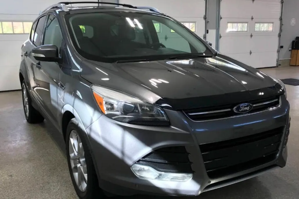 2014 Ford Escape Titanium photo 1