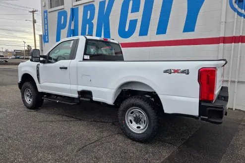 2025 Ford F-350 XL photo 3