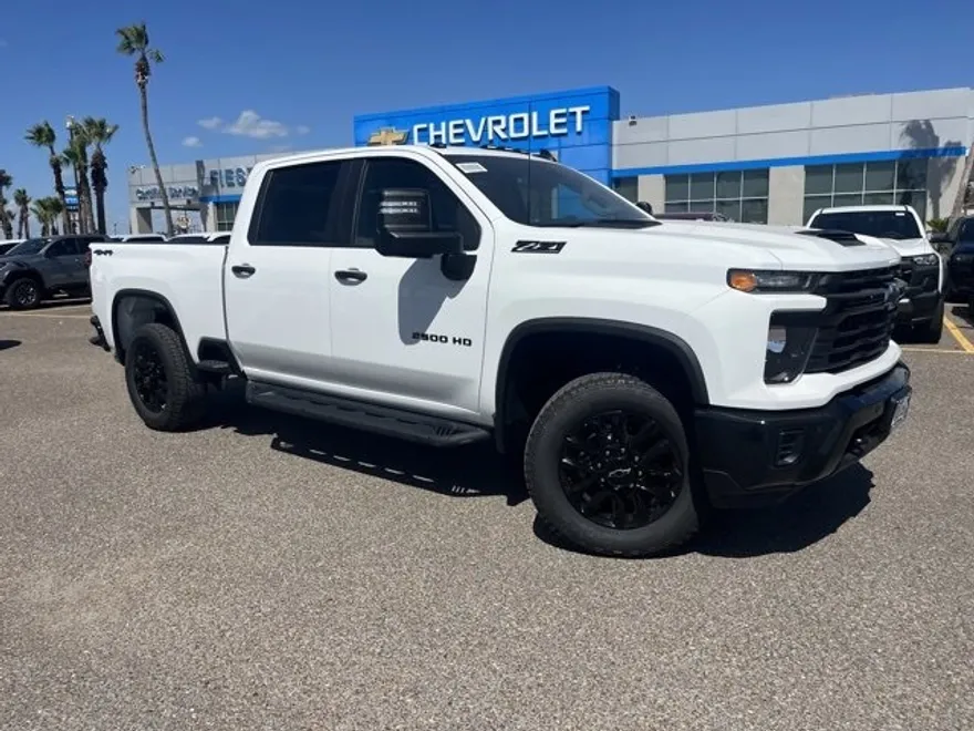 2025 Chevrolet Silverado 2500HD Custom photo 1