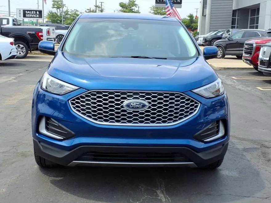 2024 Ford Edge SEL photo 1