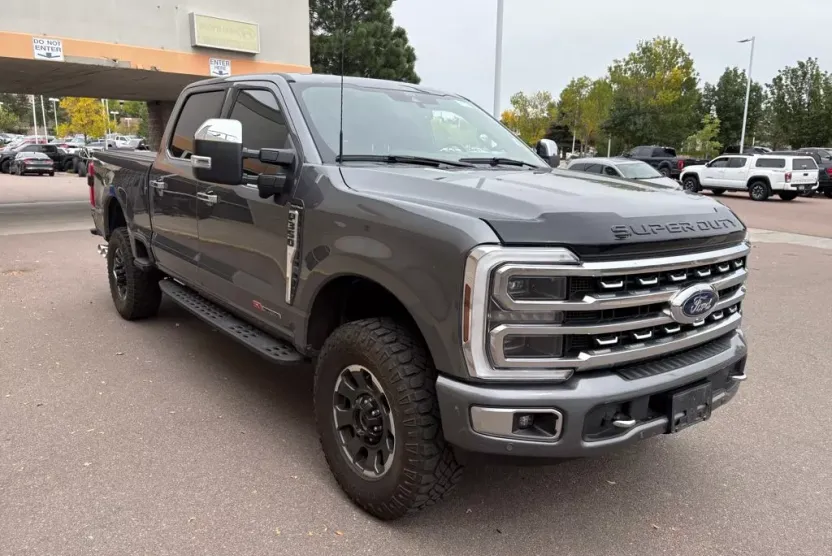 2024 Ford F-350 Platinum photo 1