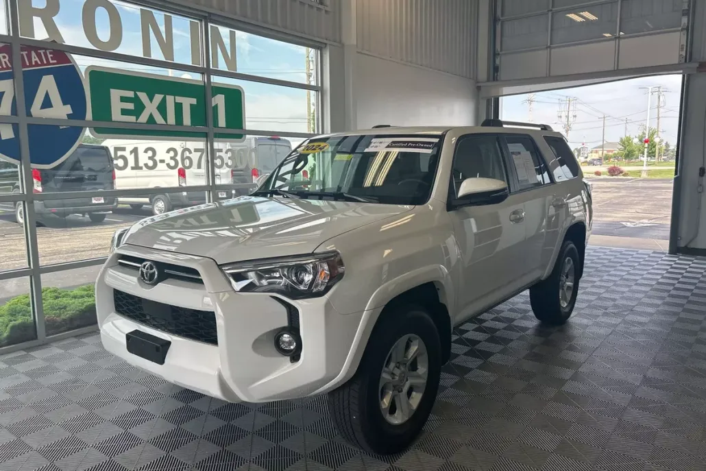 2024 Toyota 4Runner SR5 Premium photo 1