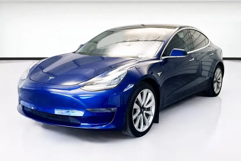 2018 Tesla Model 3 Long Range photo 1