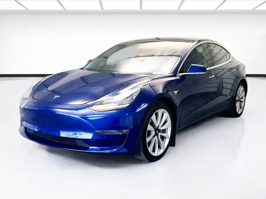 2018 Tesla Model 3 Long Range photo 1