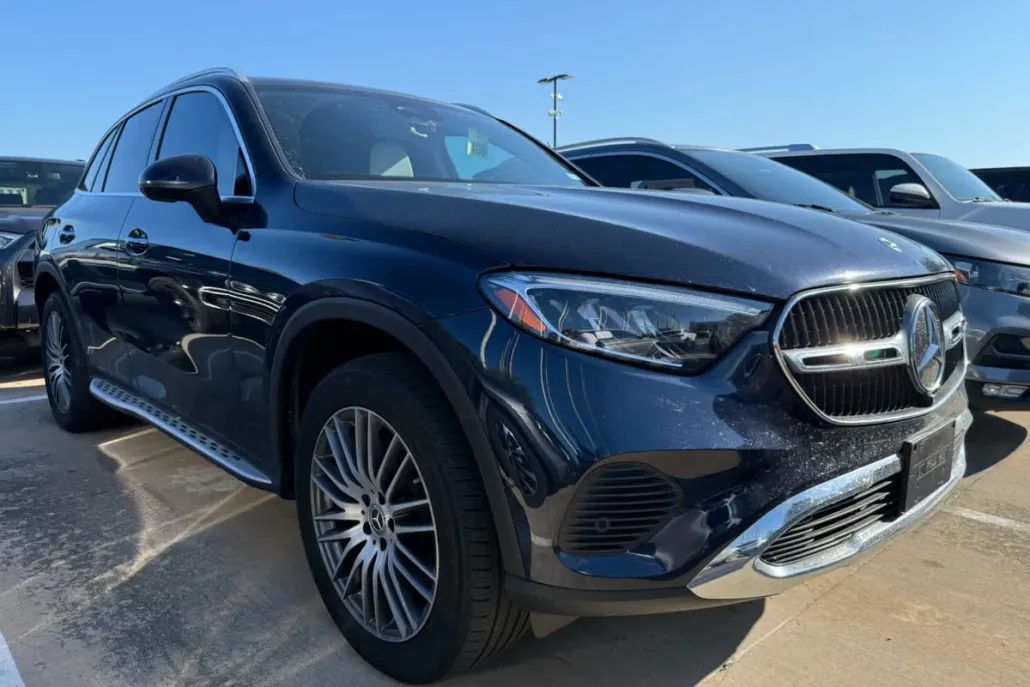 2023 Mercedes Benz GLC 300 4MATIC photo 1