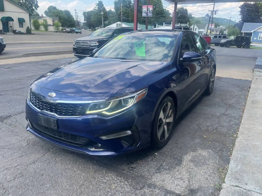 2019 Kia Optima S photo 1