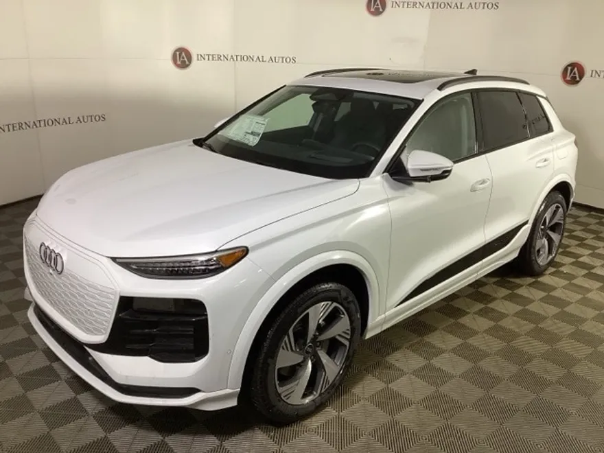 2025 Audi Q6 E-tron Premium Plus photo 1