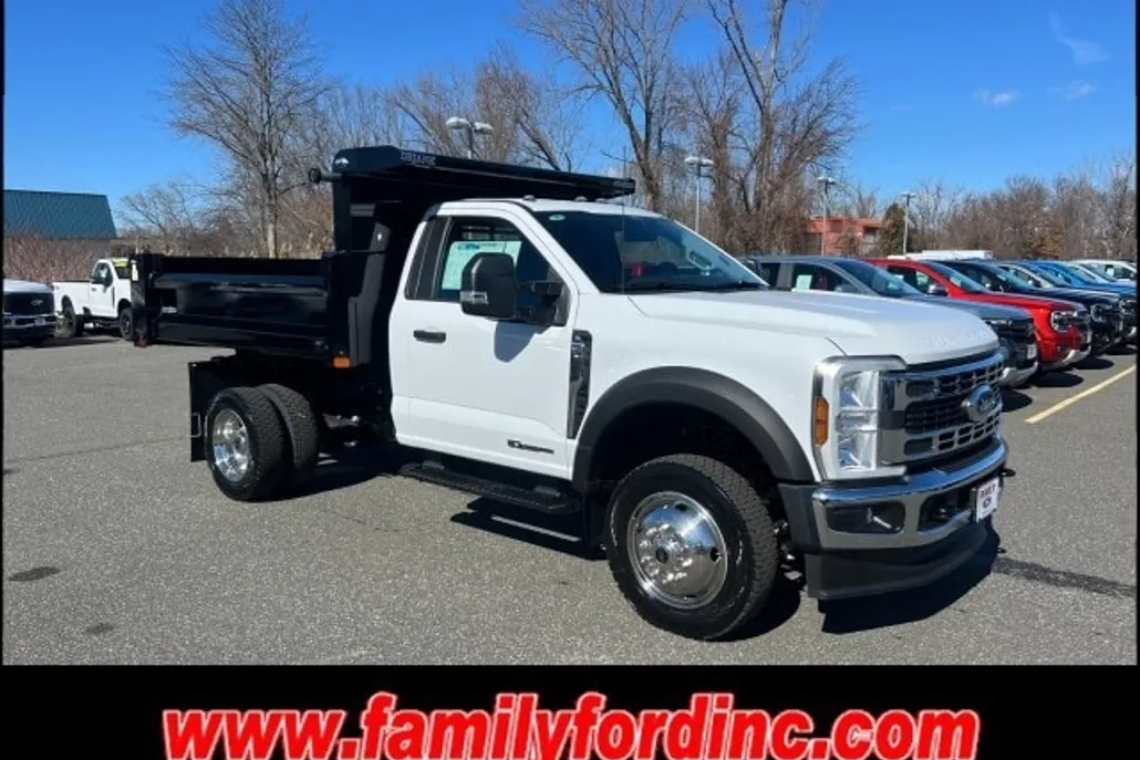 2024 Ford F-550 XL photo 1