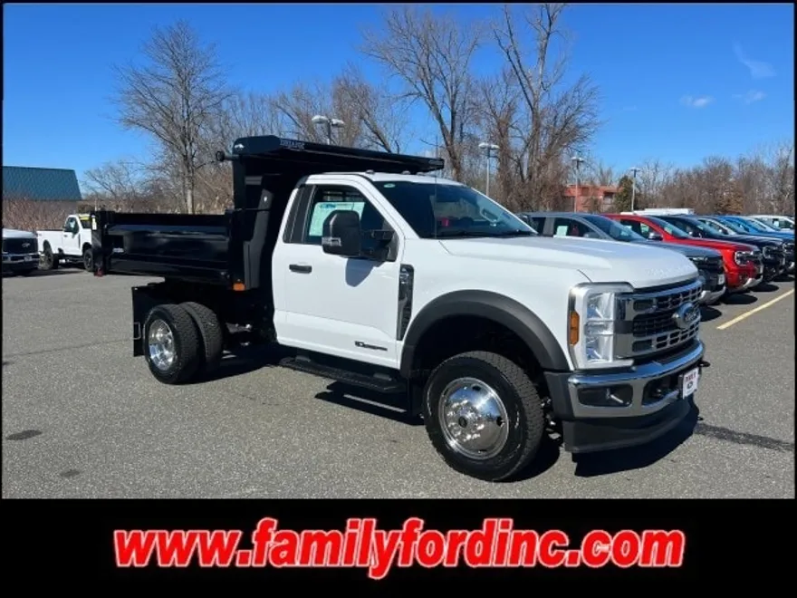 2024 Ford F-550 XL photo 1