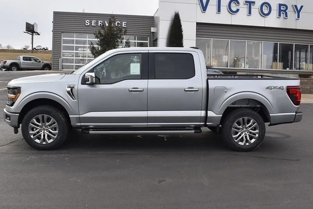 2025 Ford F-150 XLT photo 1