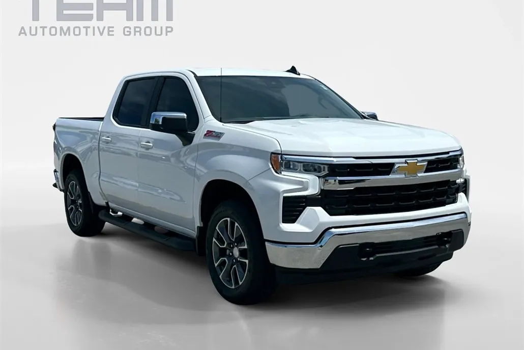 2025 Chevrolet Silverado 1500 LT photo 1