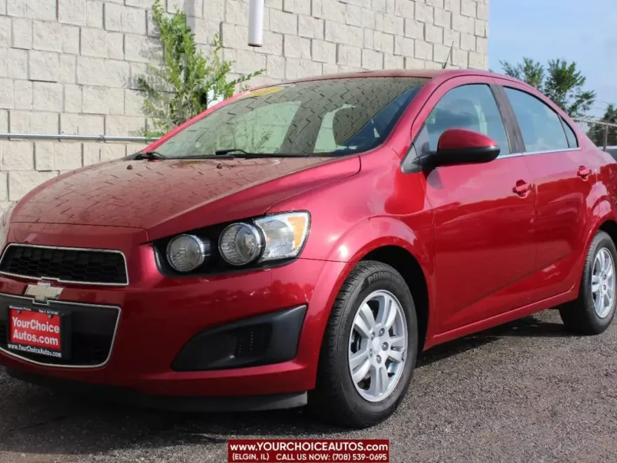 2014 Chevrolet Sonic LT photo 1