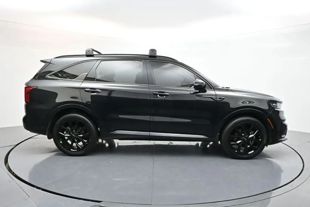 2023 Kia Sorento SX photo 1