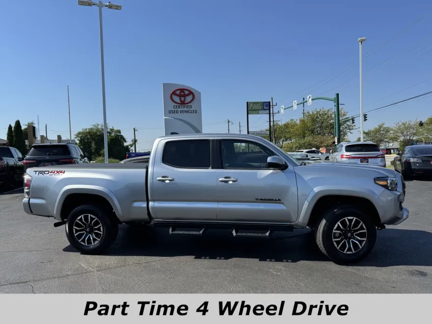 2023 Toyota Tacoma TRD Sport V6 photo 1