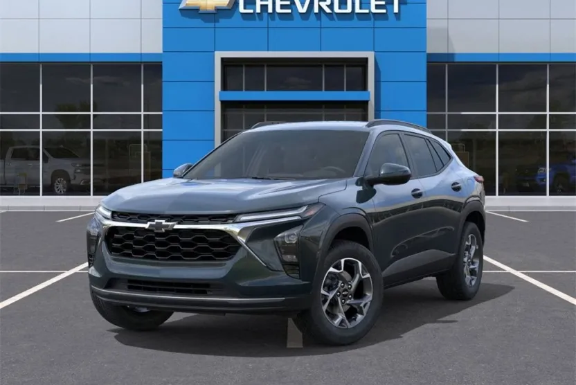 2026 Chevrolet Trax LT photo 1