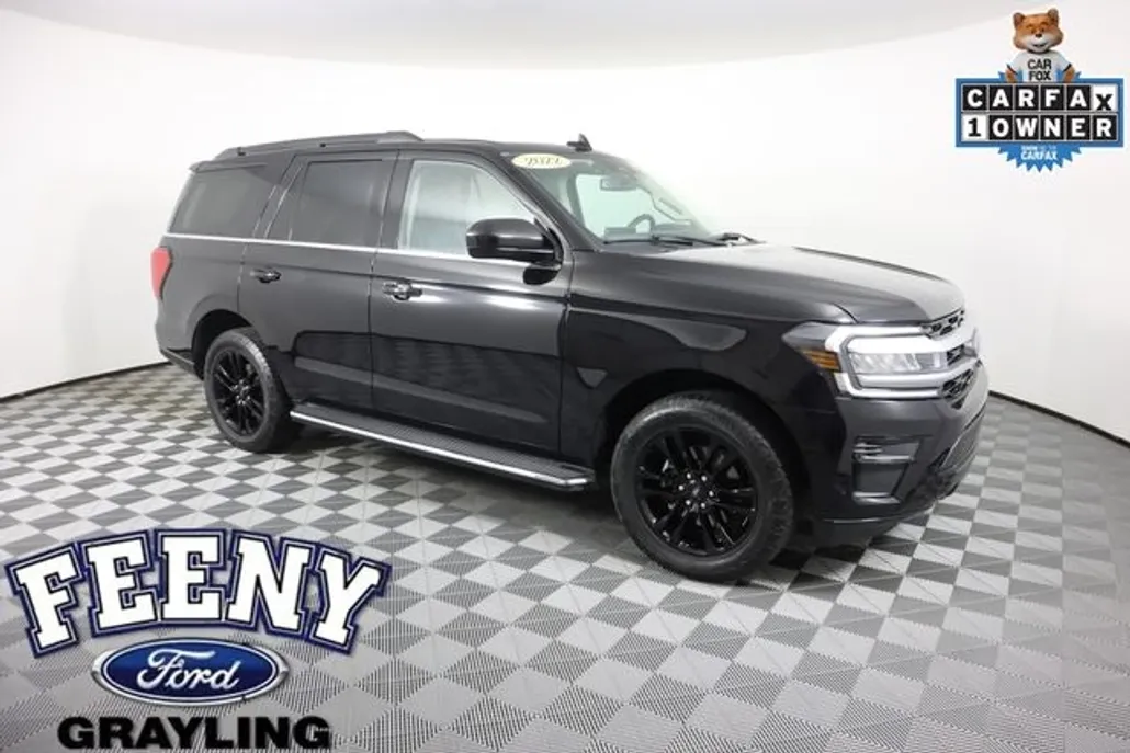 2022 Ford Expedition XLT photo 1