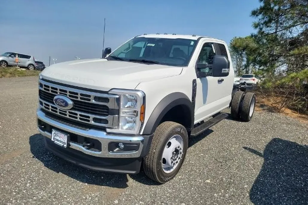 2025 Ford F-450 XL photo 1