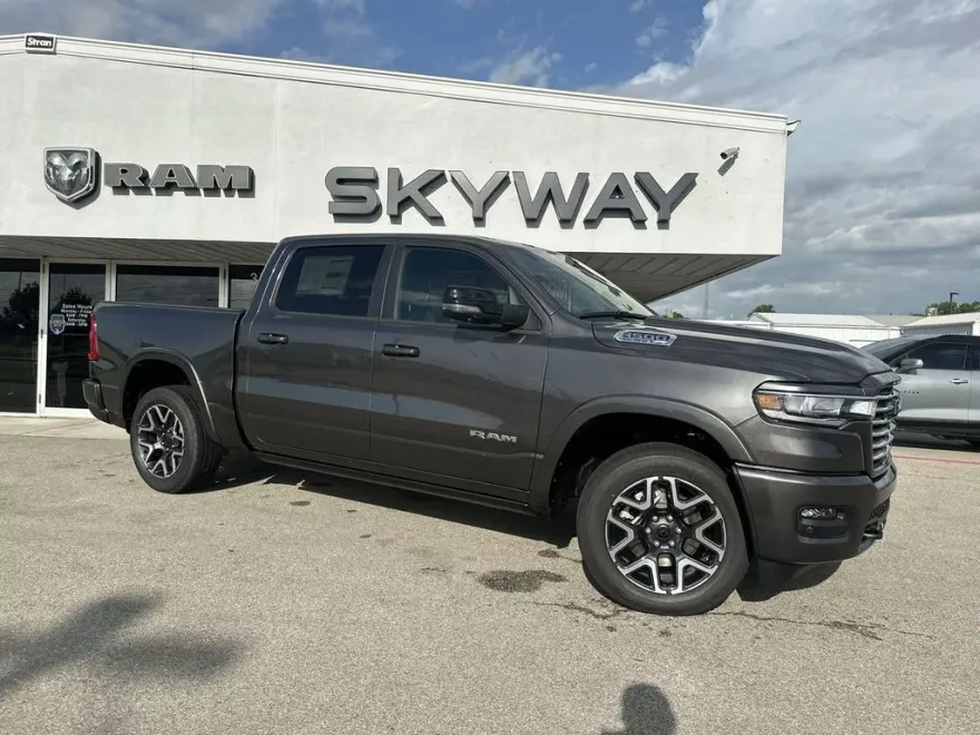 2025 Ram 1500 Laramie photo 1