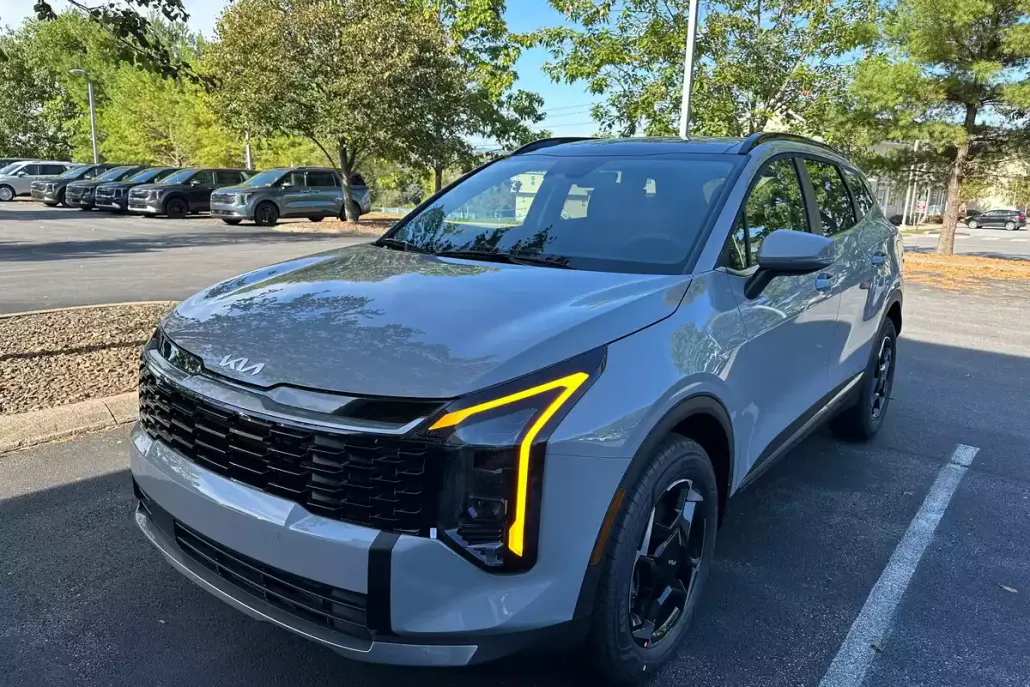2026 Kia Sportage Hybrid EX photo 1