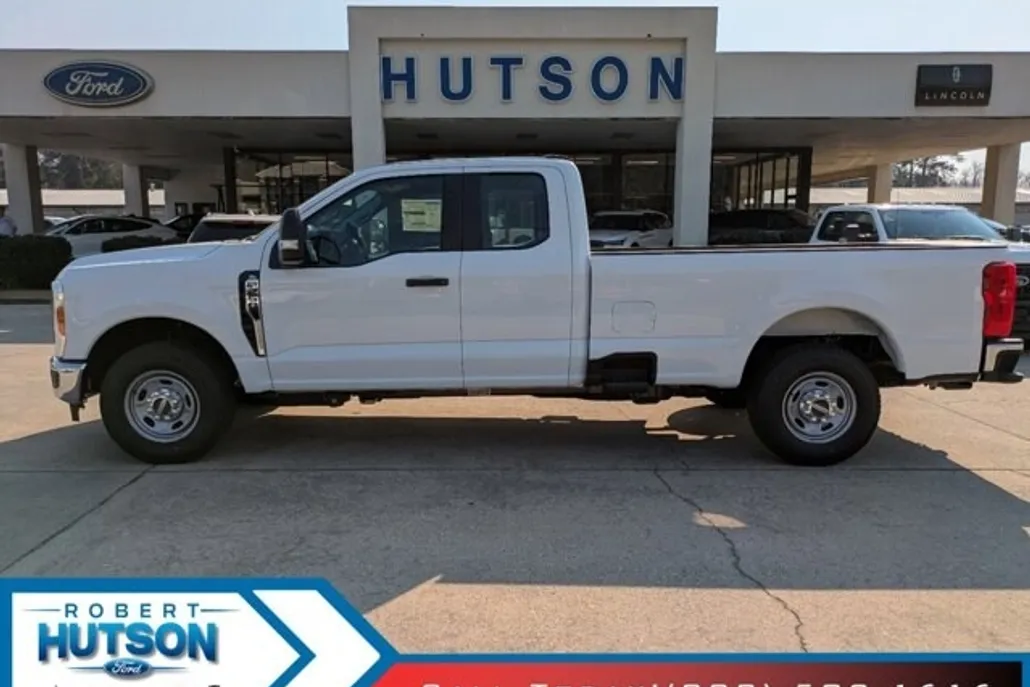 2025 Ford F-250 XL photo 1