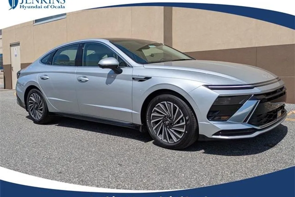 2025 Hyundai Sonata Hybrid Limited photo 1