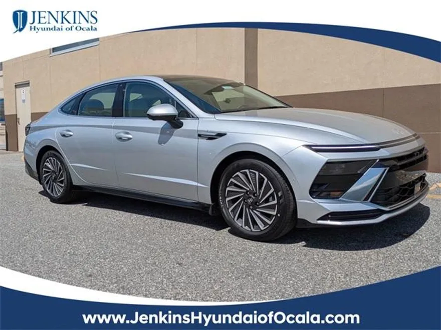 2025 Hyundai Sonata Hybrid Limited photo 1