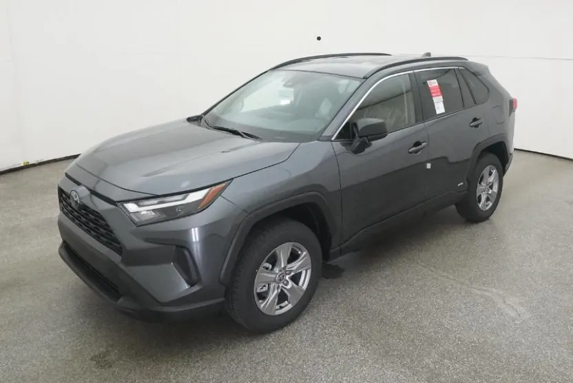 2025 Toyota RAV4 Hybrid LE photo 1
