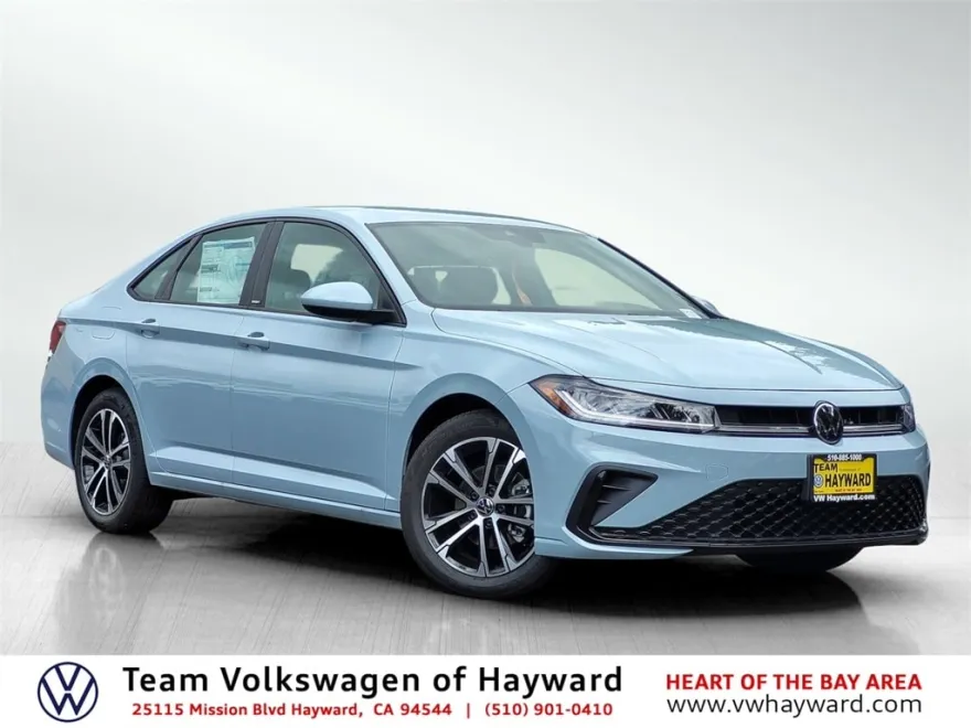 2026 Volkswagen Jetta Sport photo 1
