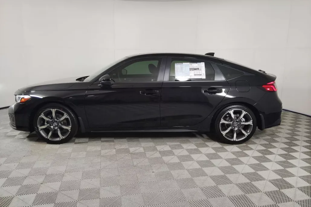 2026 Honda Civic Hybrid Sport Touring Hatchback photo 1