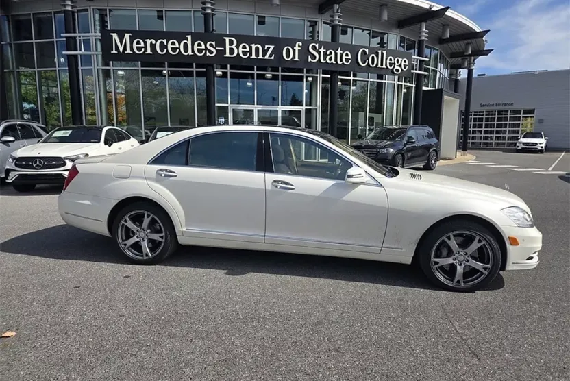 2013 Mercedes Benz S 550 4MATIC photo 1