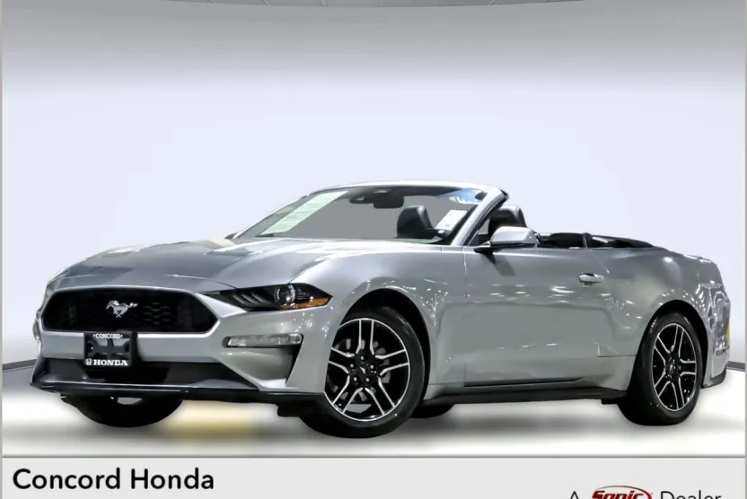 2023 Ford Mustang Convertible photo 1