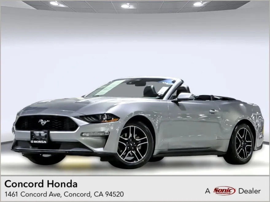 2023 Ford Mustang Convertible photo 1