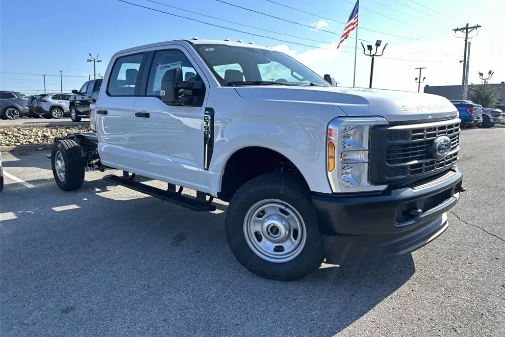 2026 Ford F-350 XL photo 1