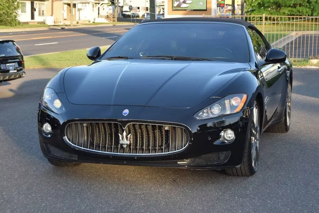 2011 Maserati Granturismo Base photo 1