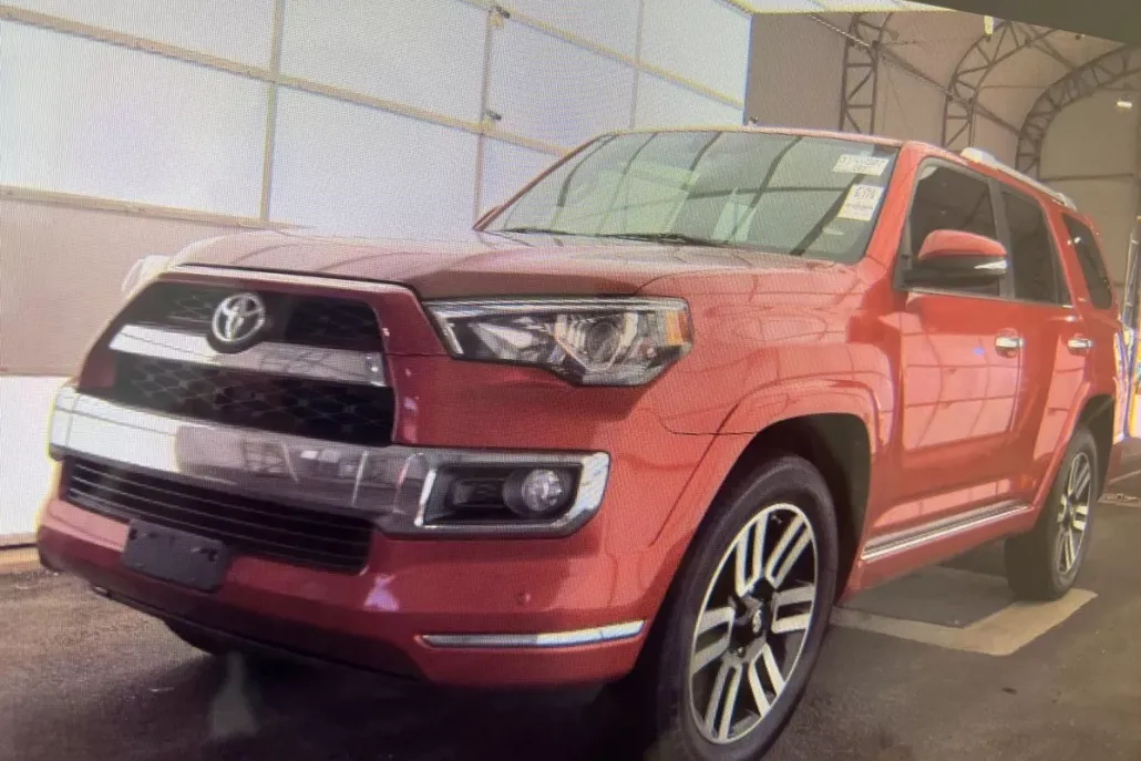2018 Toyota 4Runner Limited photo 1