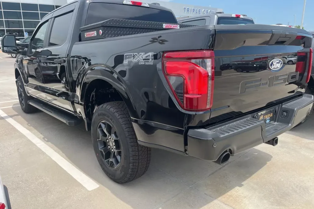 2025 Ford F-150 STX photo 1