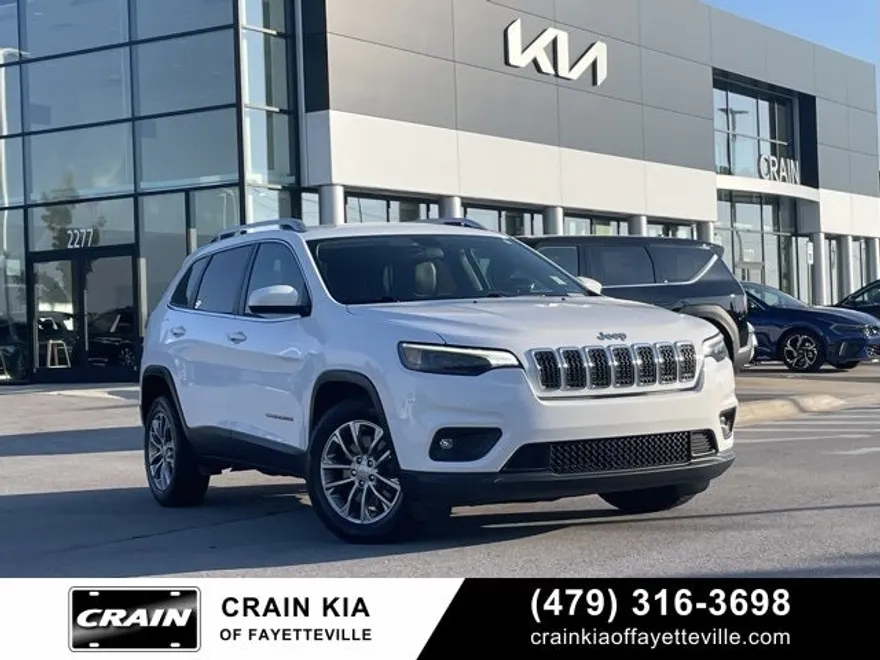 2019 Jeep Cherokee Latitude photo 1