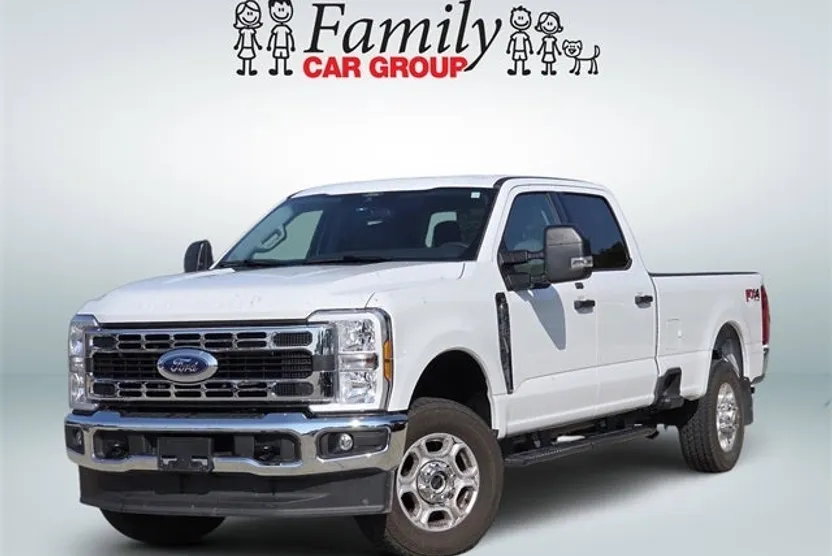 2025 Ford F-350 XLT photo 1