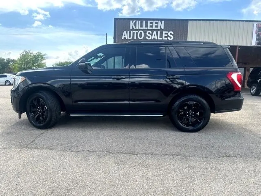 2020 Ford Expedition XLT photo 1