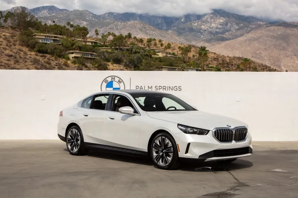 2025 Bmw i5 eDrive40 photo 1