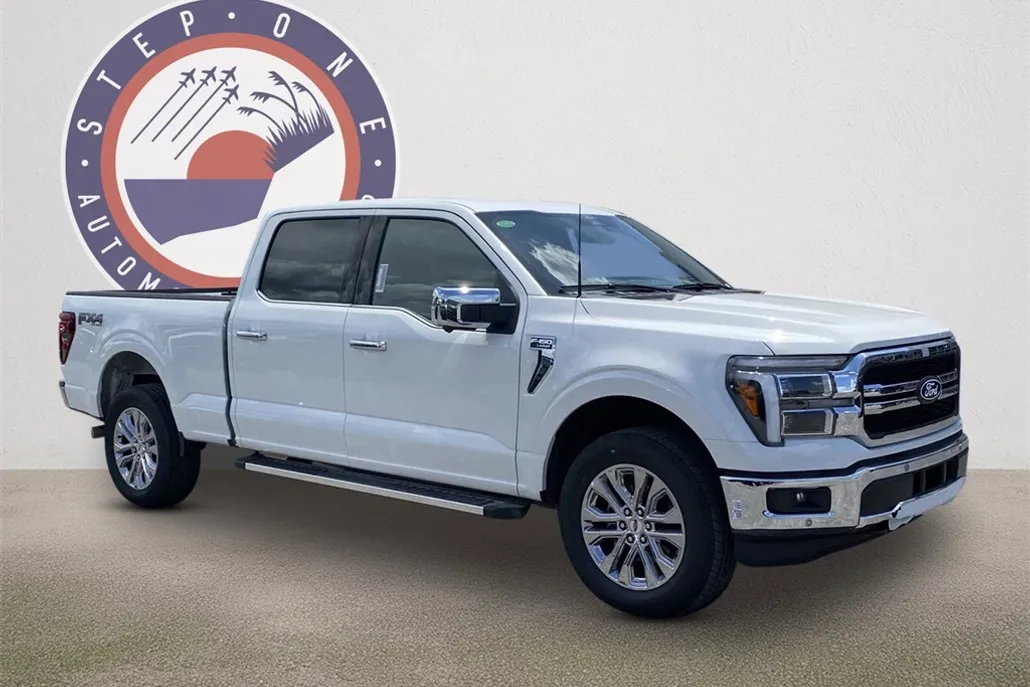 2025 Ford F-150 Lariat photo 1