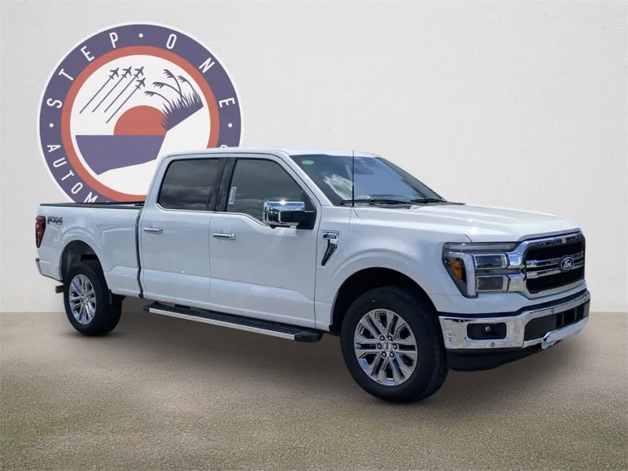2025 Ford F-150 Lariat photo 1