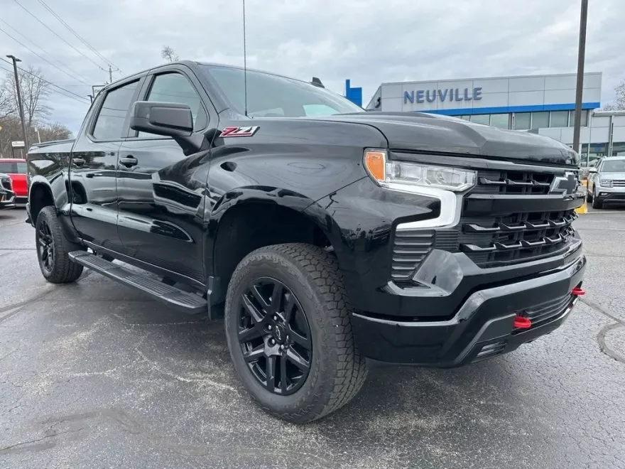2024 Chevrolet Silverado 1500 LT Trail Boss photo 1